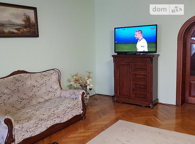 трехэтажный дом с камином, 495 кв. м, кирпич. Продажа в Петрикове (Тернопольская обл.) фото 1 трехэтажный дом с камином, 495 кв. м, кирпич. Продажа в Петрикове (Тернопольская обл.) фото 1