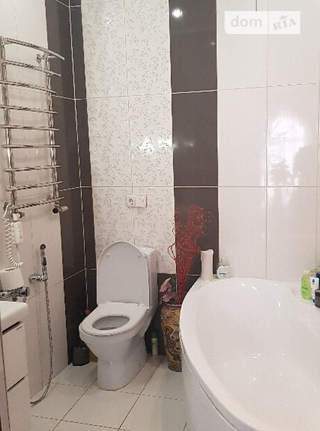 трехэтажный дом с камином, 495 кв. м, кирпич. Продажа в Петрикове (Тернопольская обл.) фото 1 трехэтажный дом с камином, 495 кв. м, кирпич. Продажа в Петрикове (Тернопольская обл.) фото 1