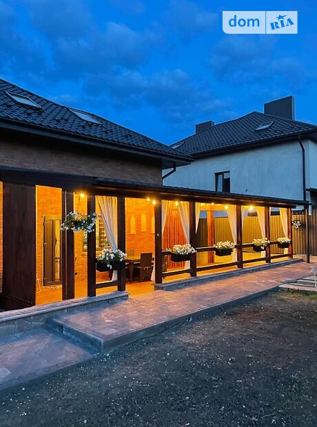 двухэтажный дом с камином, 180 кв. м, кирпич. Продажа в Тернополе район Петриков фото 1 двухэтажный дом с камином, 180 кв. м, кирпич. Продажа в Тернополе район Петриков фото 1