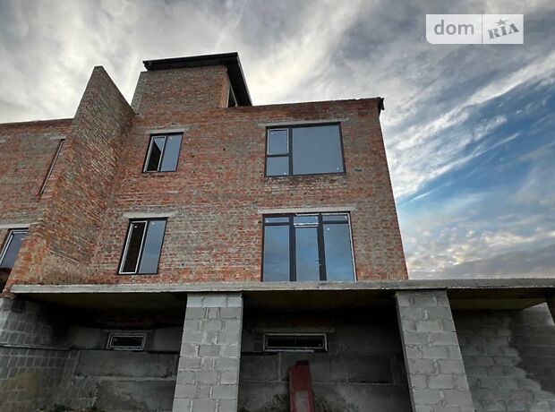 трехэтажный дом с террасой, 250 кв. м, кирпич. Продажа в Подгородном (Тернопольская обл.) фото 1 трехэтажный дом с террасой, 250 кв. м, кирпич. Продажа в Подгородном (Тернопольская обл.) фото 1