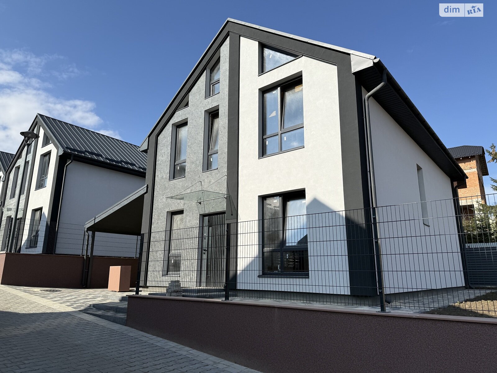 двухэтажный дом, 150 кв. м, кирпич. Продажа в Тернополе район Пронятин фото 1