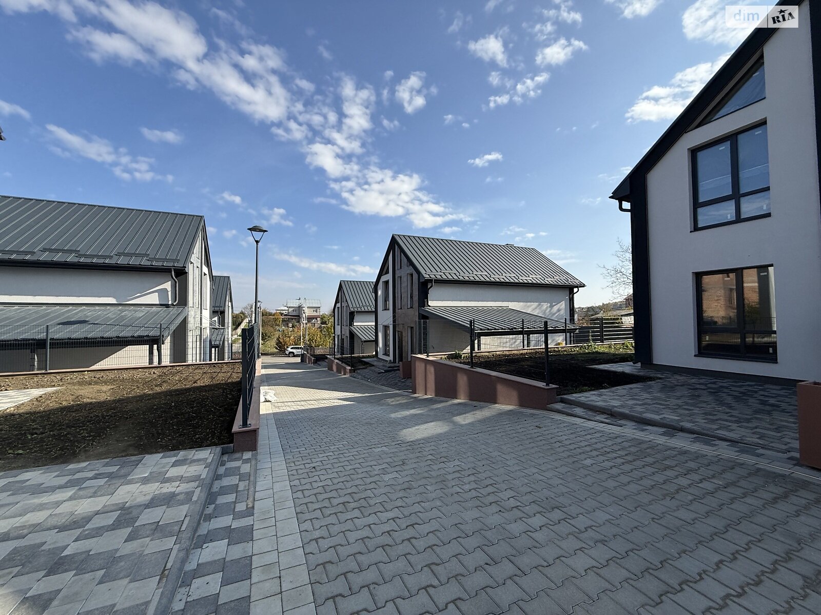 двухэтажный дом, 150 кв. м, кирпич. Продажа в Тернополе район Пронятин фото 1