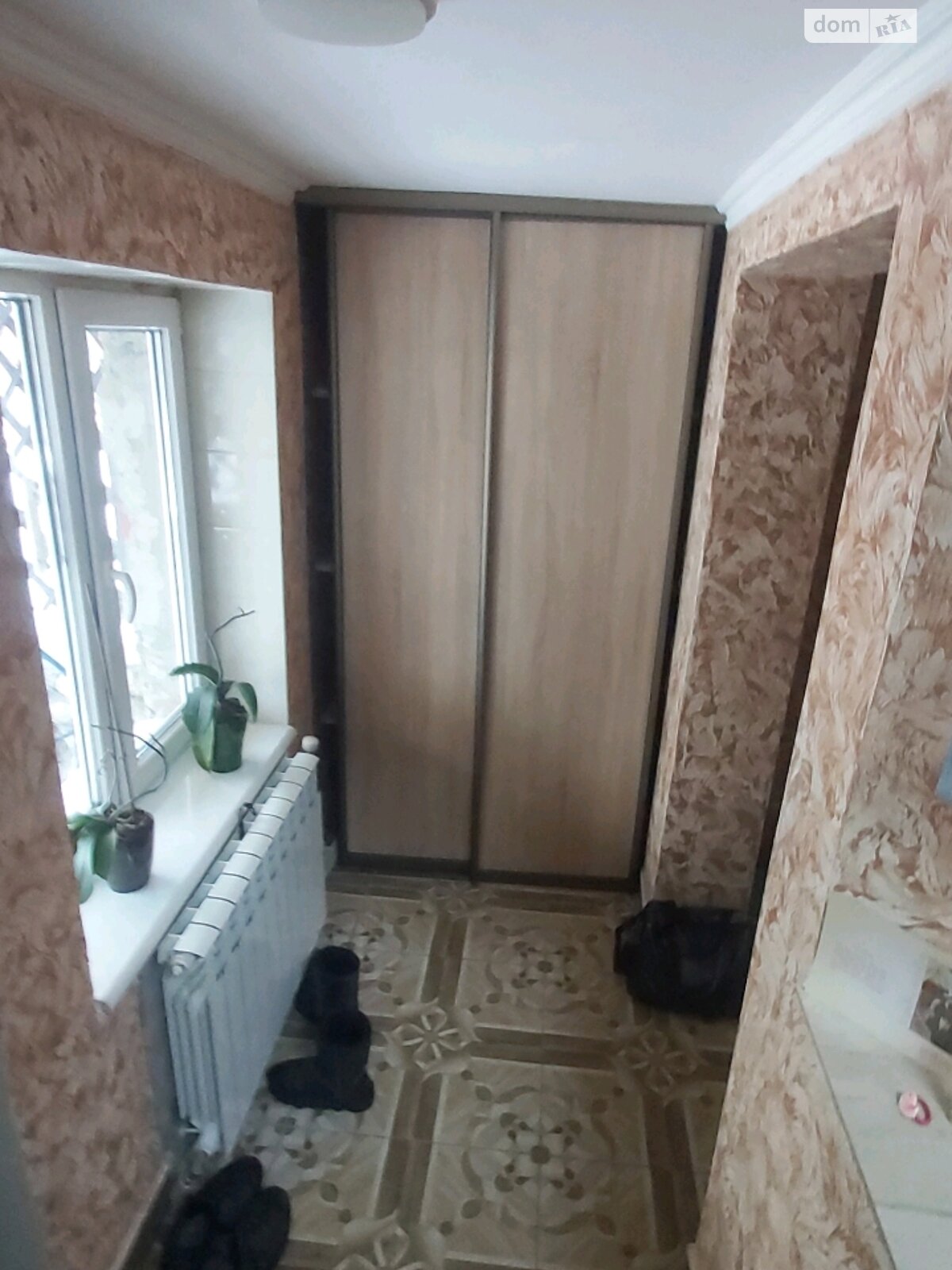 трехэтажный дом с гаражом, 210 кв. м, кирпич. Продажа в Смыковцы фото 1