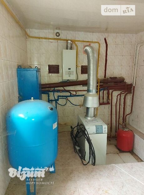 трехэтажный дом с садом, 450 кв. м, кирпич. Продажа в Смиковци (Тернопольская обл.) фото 1 трехэтажный дом с садом, 450 кв. м, кирпич. Продажа в Смиковци (Тернопольская обл.) фото 1