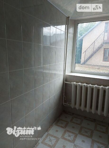 трехэтажный дом с садом, 450 кв. м, кирпич. Продажа в Смиковци (Тернопольская обл.) фото 1 трехэтажный дом с садом, 450 кв. м, кирпич. Продажа в Смиковци (Тернопольская обл.) фото 1