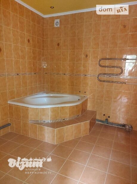 трехэтажный дом с садом, 450 кв. м, кирпич. Продажа в Смиковци (Тернопольская обл.) фото 1 трехэтажный дом с садом, 450 кв. м, кирпич. Продажа в Смиковци (Тернопольская обл.) фото 1
