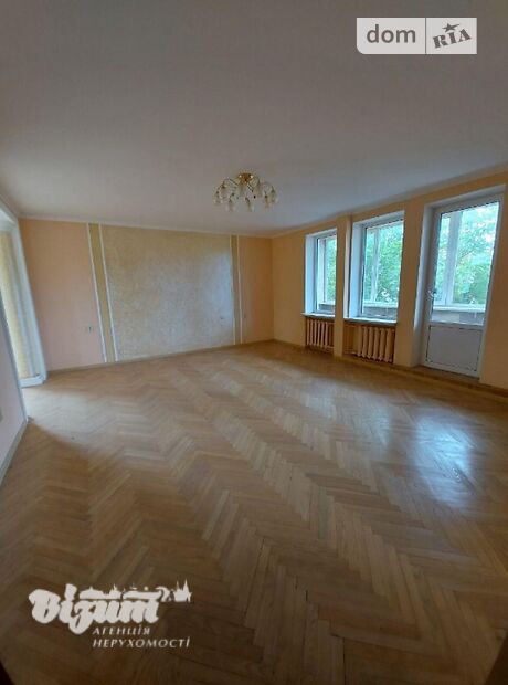 трехэтажный дом с садом, 450 кв. м, кирпич. Продажа в Смиковци (Тернопольская обл.) фото 1 трехэтажный дом с садом, 450 кв. м, кирпич. Продажа в Смиковци (Тернопольская обл.) фото 1