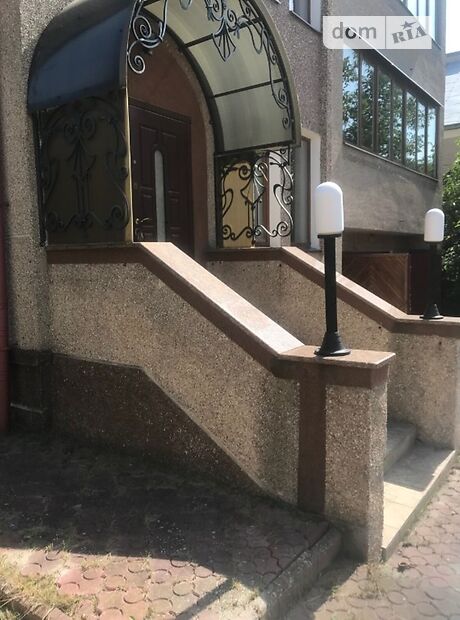 двухэтажный дом с садом, 450 кв. м, кирпич. Продажа в Смиковци (Тернопольская обл.) фото 1 двухэтажный дом с садом, 450 кв. м, кирпич. Продажа в Смиковци (Тернопольская обл.) фото 1