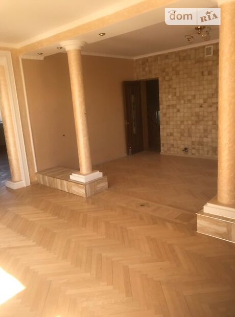двухэтажный дом с садом, 450 кв. м, кирпич. Продажа в Смиковци (Тернопольская обл.) фото 1 двухэтажный дом с садом, 450 кв. м, кирпич. Продажа в Смиковци (Тернопольская обл.) фото 1