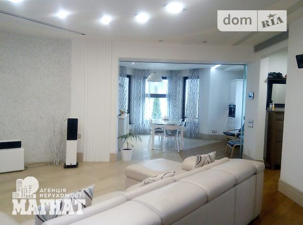 трехэтажный дом с камином, 309 кв. м, кирпич. Продажа в Смиковци (Тернопольская обл.) фото 1 трехэтажный дом с камином, 309 кв. м, кирпич. Продажа в Смиковци (Тернопольская обл.) фото 1