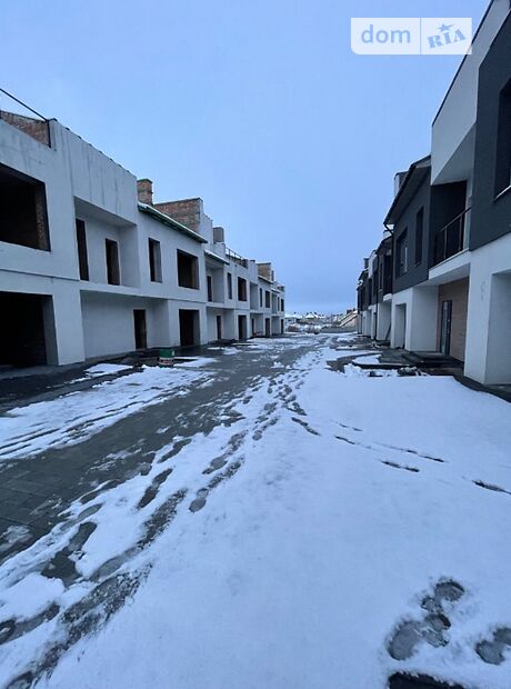Продажа части дома в Смиковци, Єдності, 3 комнаты фото 1 Продажа части дома в Смиковци, Єдності, 3 комнаты фото 1