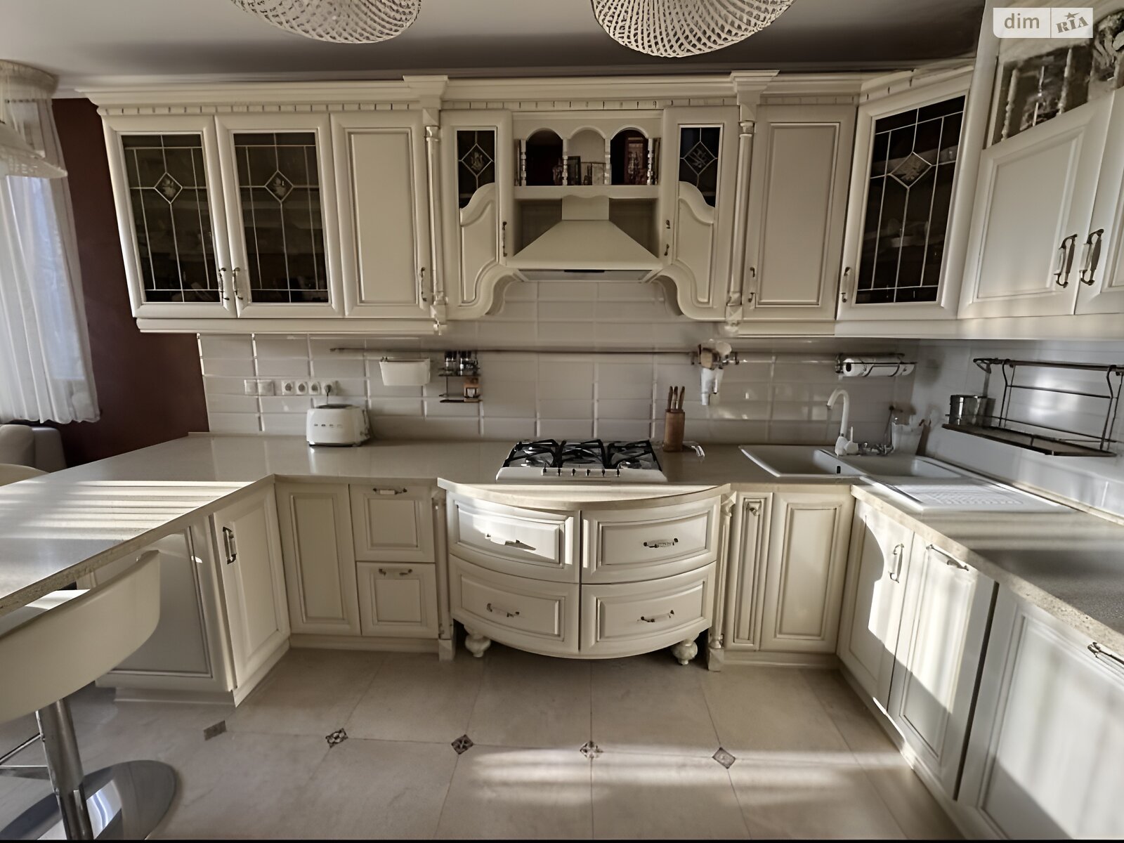 двоповерховий будинок, 227 кв. м, кирпич. Продаж в Тернополі, район Старий парк фото 1 двоповерховий будинок, 227 кв. м, кирпич. Продаж в Тернополі, район Старий парк фото 1