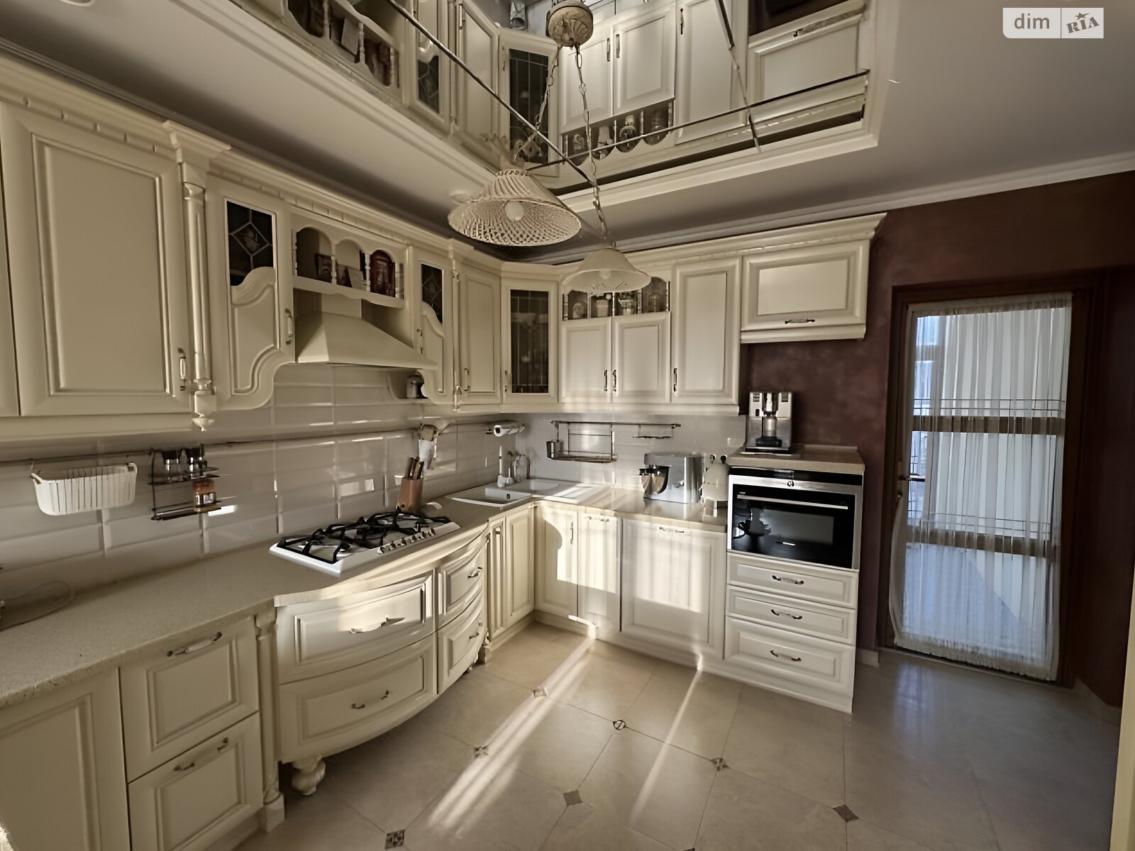 двоповерховий будинок, 227 кв. м, кирпич. Продаж в Тернополі, район Старий парк фото 1 двоповерховий будинок, 227 кв. м, кирпич. Продаж в Тернополі, район Старий парк фото 1