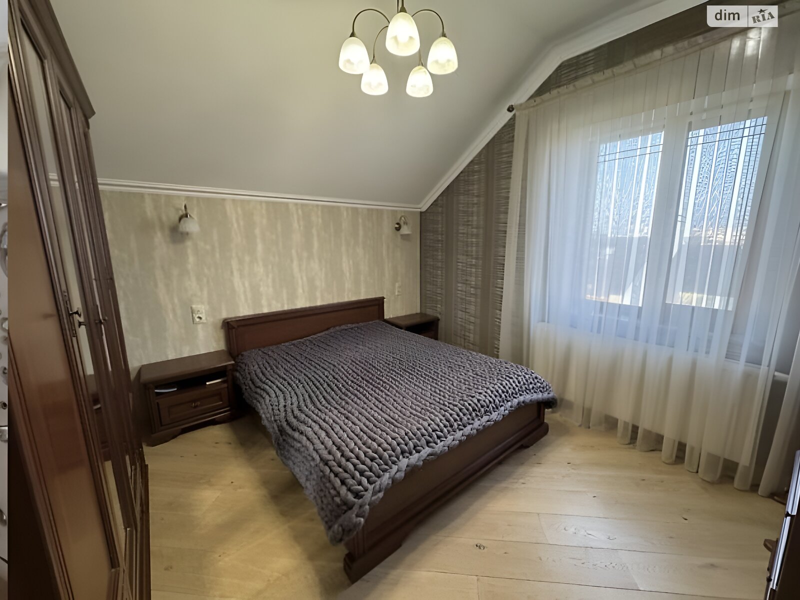 двоповерховий будинок, 227 кв. м, кирпич. Продаж в Тернополі, район Старий парк фото 1 двоповерховий будинок, 227 кв. м, кирпич. Продаж в Тернополі, район Старий парк фото 1