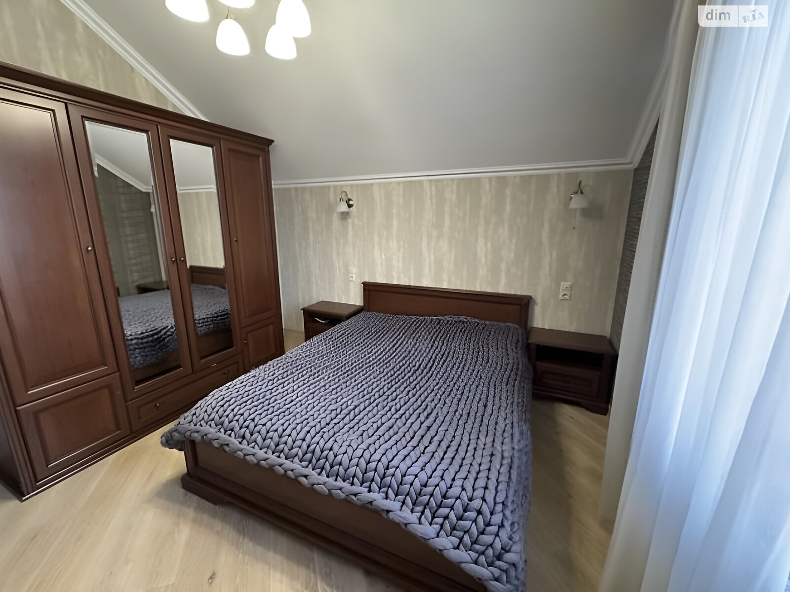 двоповерховий будинок, 227 кв. м, кирпич. Продаж в Тернополі, район Старий парк фото 1 двоповерховий будинок, 227 кв. м, кирпич. Продаж в Тернополі, район Старий парк фото 1