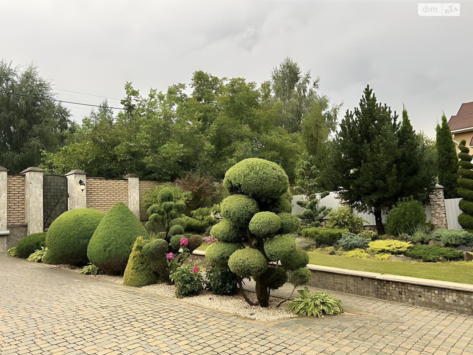 двоповерховий будинок, 227 кв. м, кирпич. Продаж в Тернополі, район Старий парк фото 1 двоповерховий будинок, 227 кв. м, кирпич. Продаж в Тернополі, район Старий парк фото 1
