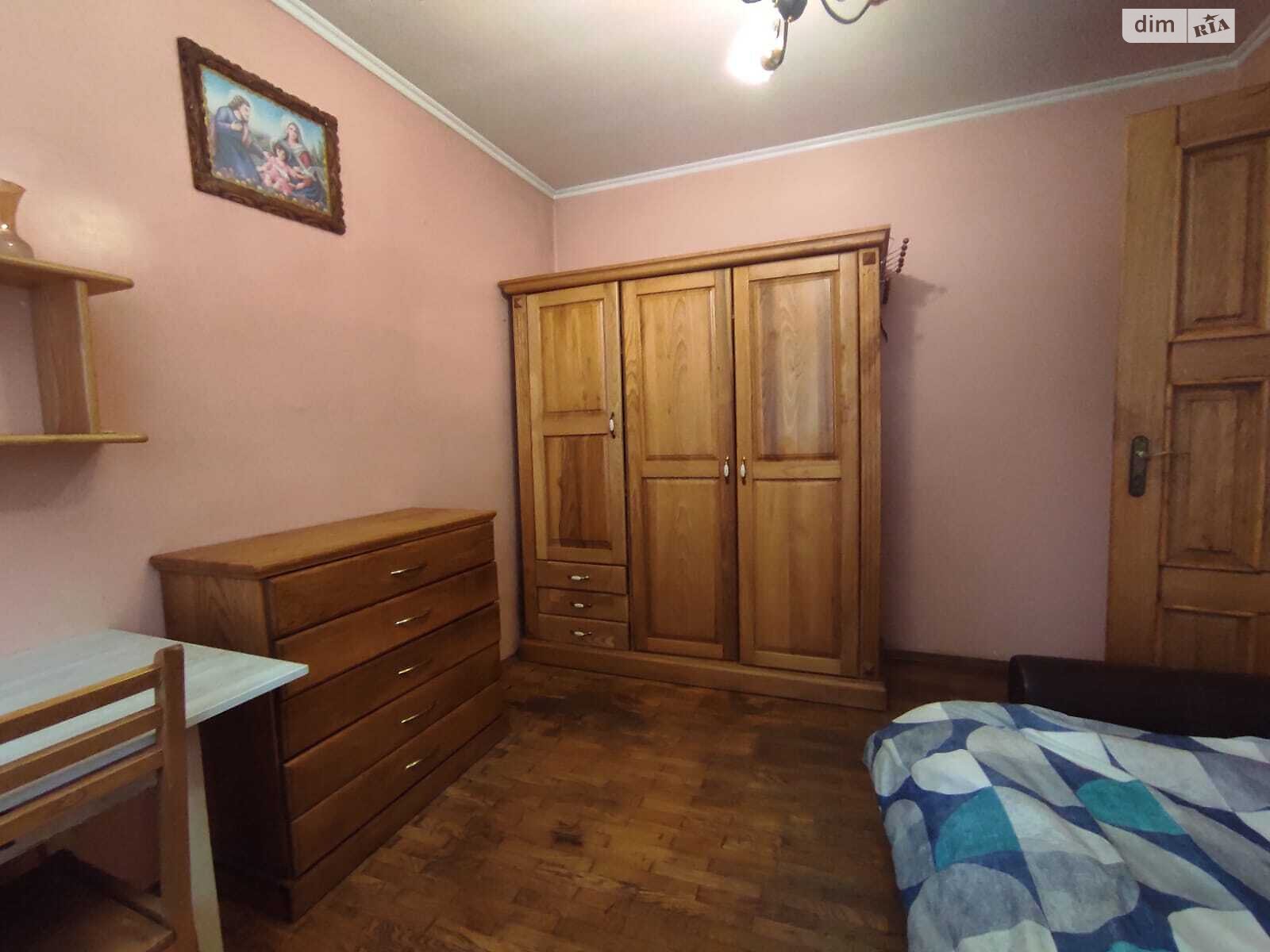 двухэтажный дом, 204 кв. м, кирпич. Продажа в Тернополе район Центр фото 1 двухэтажный дом, 204 кв. м, кирпич. Продажа в Тернополе район Центр фото 1
