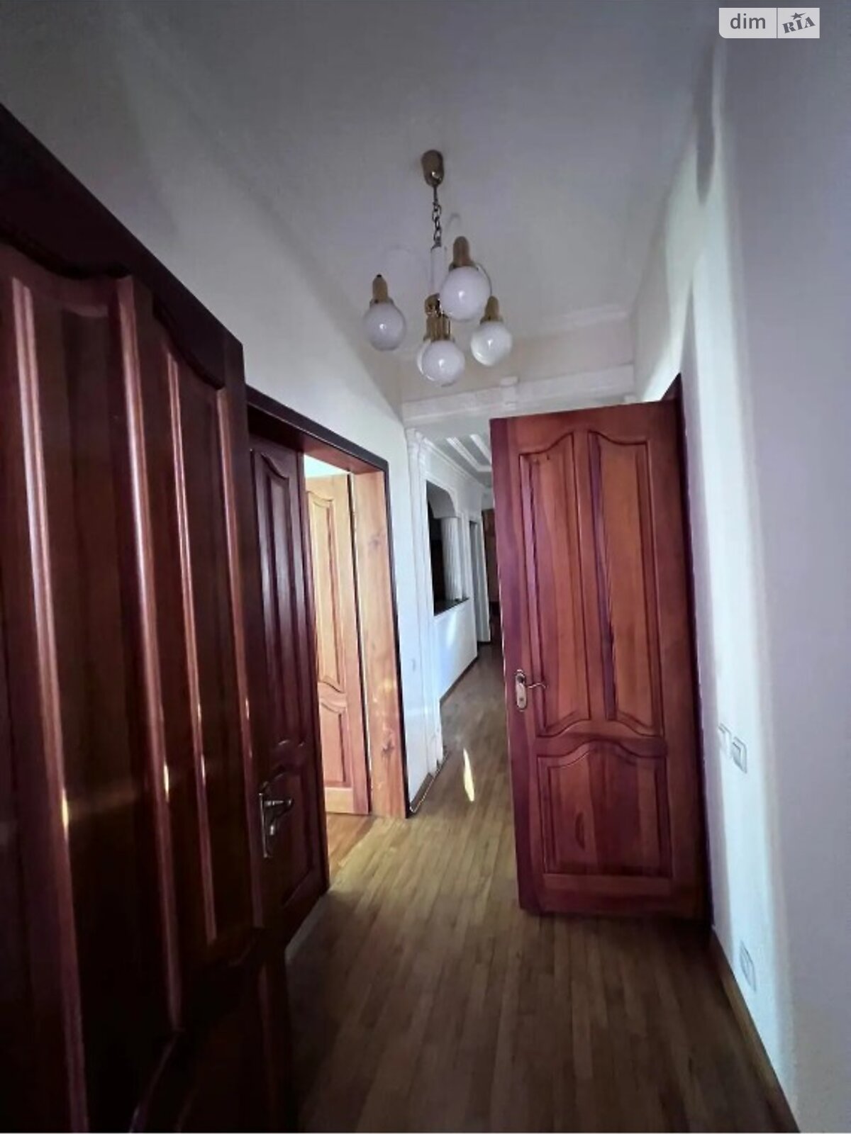 двухэтажный дом, 250 кв. м, кирпич. Продажа в Тернополе район Центр фото 1
