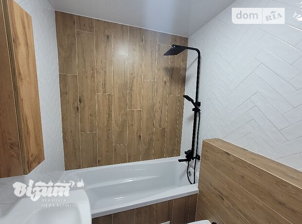 двухэтажный дом с ремонтом, 95 кв. м, кирпич. Продажа в Тернополе район Центр фото 1 двухэтажный дом с ремонтом, 95 кв. м, кирпич. Продажа в Тернополе район Центр фото 1