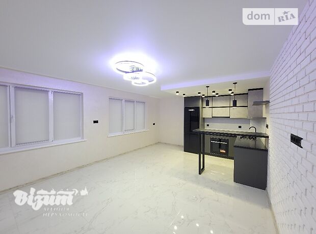 двухэтажный дом с ремонтом, 95 кв. м, кирпич. Продажа в Тернополе район Центр фото 1 двухэтажный дом с ремонтом, 95 кв. м, кирпич. Продажа в Тернополе район Центр фото 1