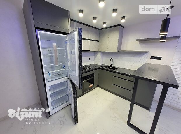 двухэтажный дом с ремонтом, 95 кв. м, кирпич. Продажа в Тернополе район Центр фото 1 двухэтажный дом с ремонтом, 95 кв. м, кирпич. Продажа в Тернополе район Центр фото 1