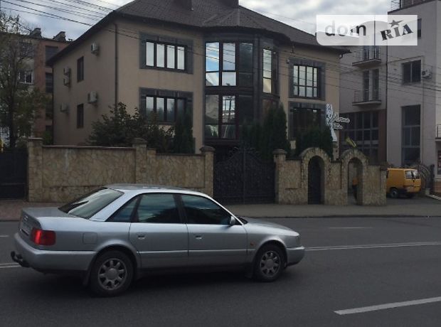 трехэтажный дом, 333 кв. м, кирпич. Продажа в Тернополе район Центр фото 1 трехэтажный дом, 333 кв. м, кирпич. Продажа в Тернополе район Центр фото 1