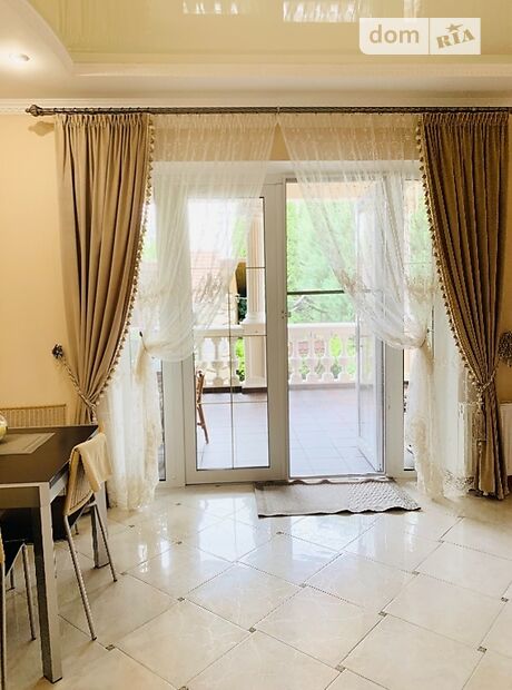 двухэтажный дом с камином, 260 кв. м, кирпич. Продажа в Великиких Бирок (Тернопольская обл.) фото 1 двухэтажный дом с камином, 260 кв. м, кирпич. Продажа в Великиких Бирок (Тернопольская обл.) фото 1