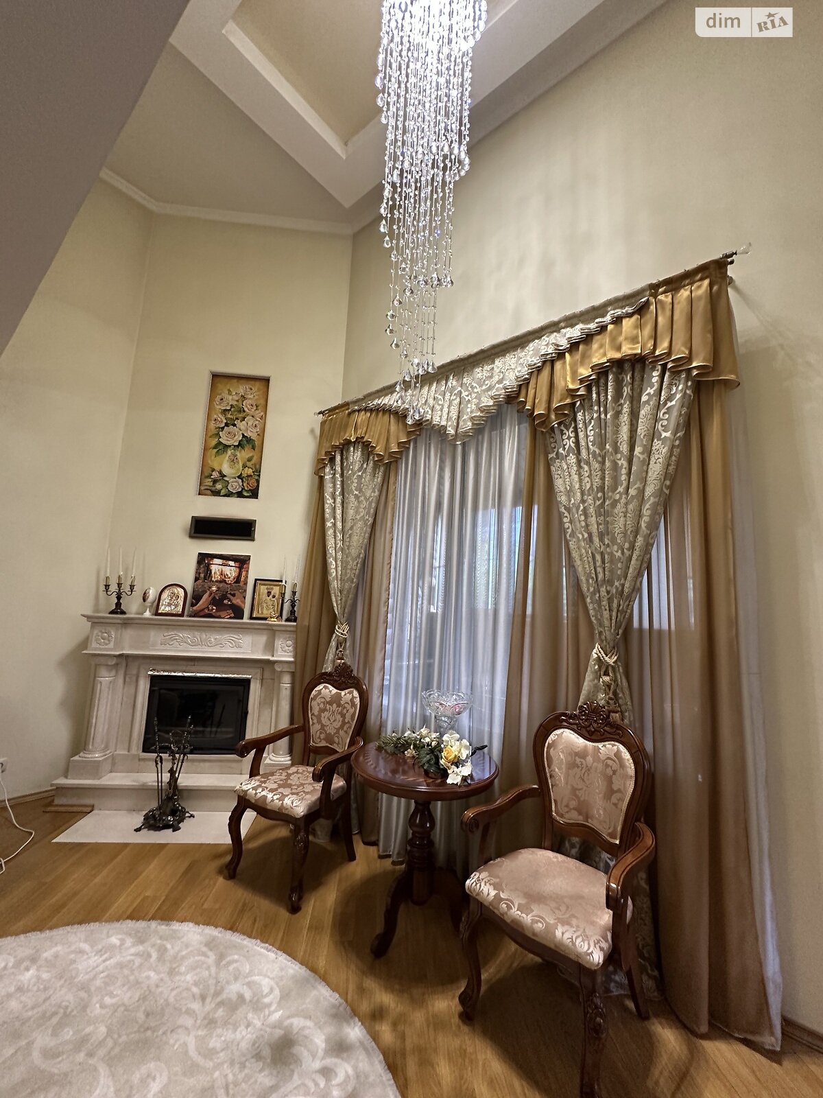 двухэтажный дом, 344 кв. м, кирпич. Продажа в Тернополе район Восточный фото 1 двухэтажный дом, 344 кв. м, кирпич. Продажа в Тернополе район Восточный фото 1