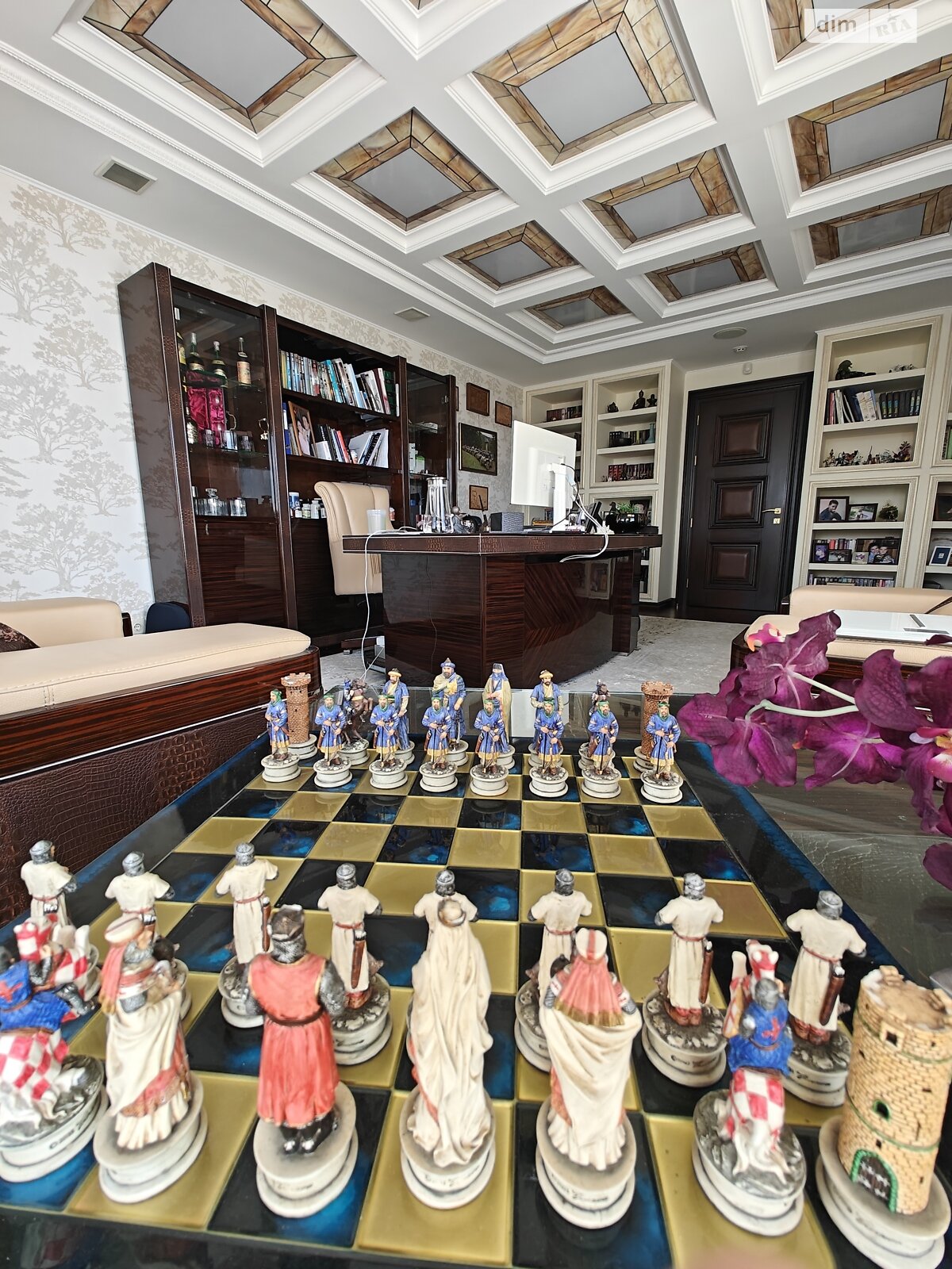 трехэтажный дом беседка, 710 кв. м, кирпич. Продажа в Тернополе фото 1