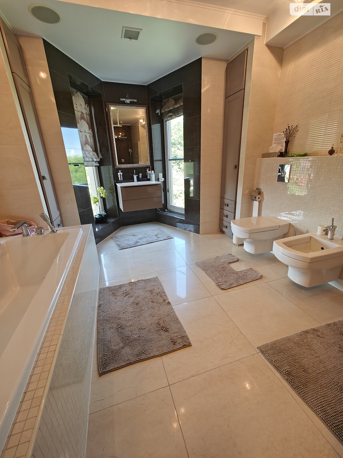 трехэтажный дом беседка, 710 кв. м, кирпич. Продажа в Тернополе фото 1