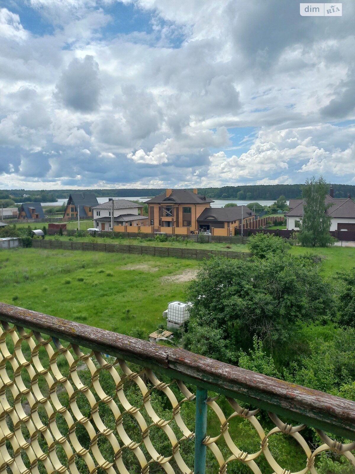 триповерховий будинок з опаленням, 204 кв. м, цегла. Продаж у Тетерівці фото 1 триповерховий будинок з опаленням, 204 кв. м, цегла. Продаж у Тетерівці фото 1