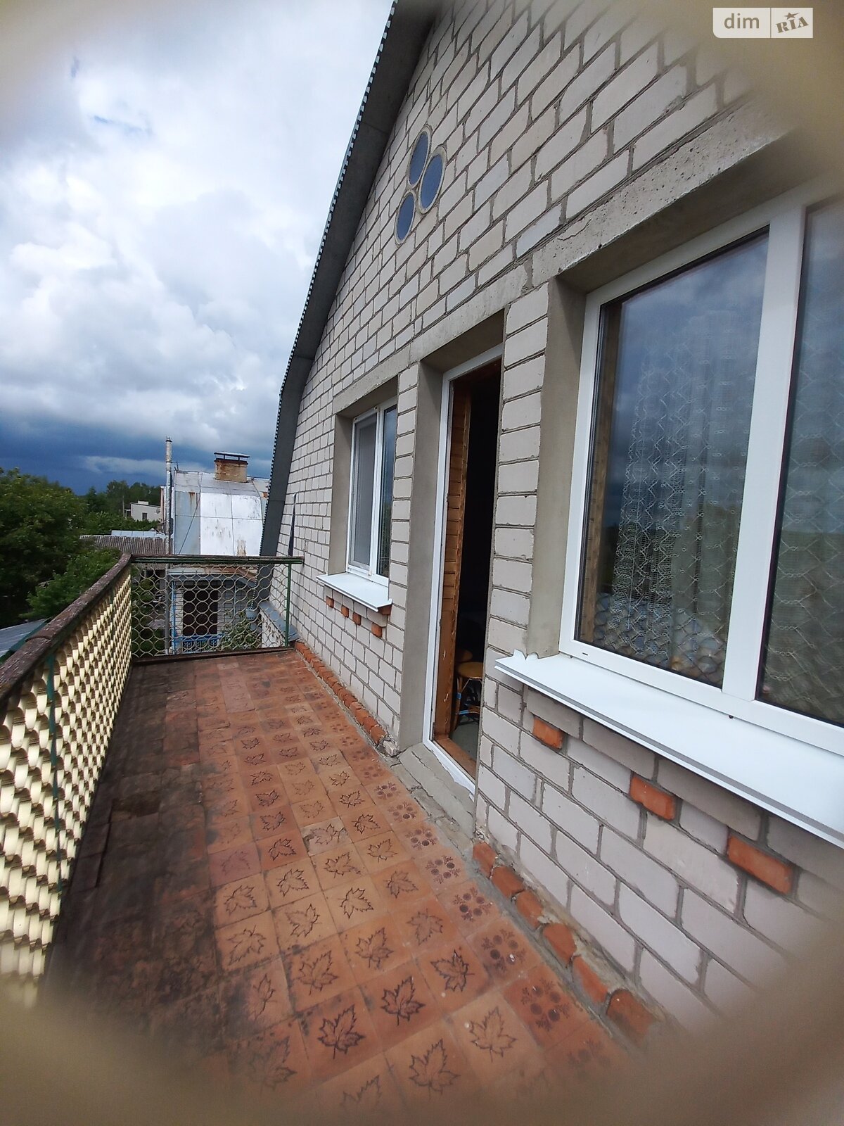триповерховий будинок з опаленням, 204 кв. м, цегла. Продаж у Тетерівці фото 1 триповерховий будинок з опаленням, 204 кв. м, цегла. Продаж у Тетерівці фото 1