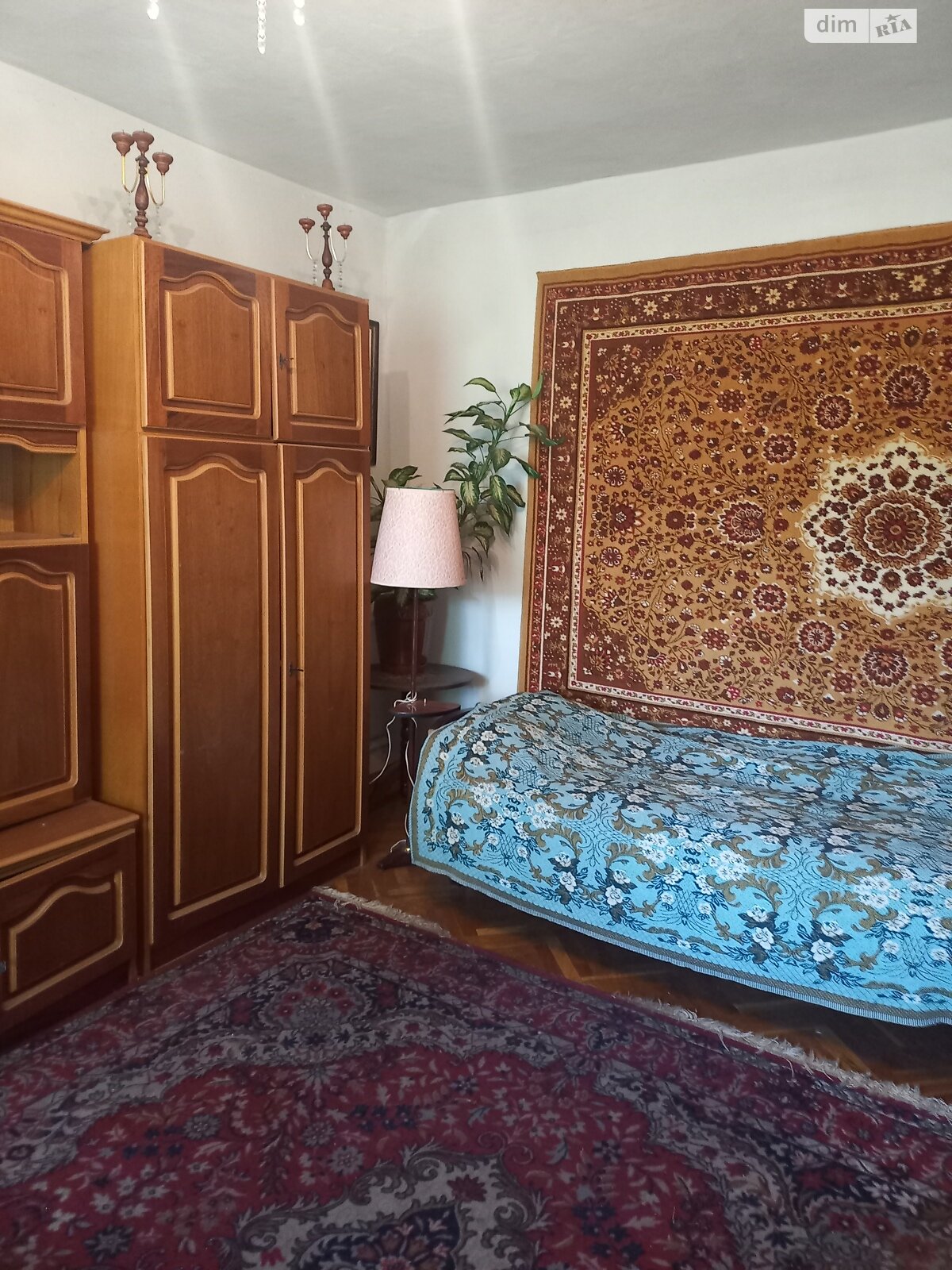 триповерховий будинок з опаленням, 204 кв. м, цегла. Продаж у Тетерівці фото 1 триповерховий будинок з опаленням, 204 кв. м, цегла. Продаж у Тетерівці фото 1