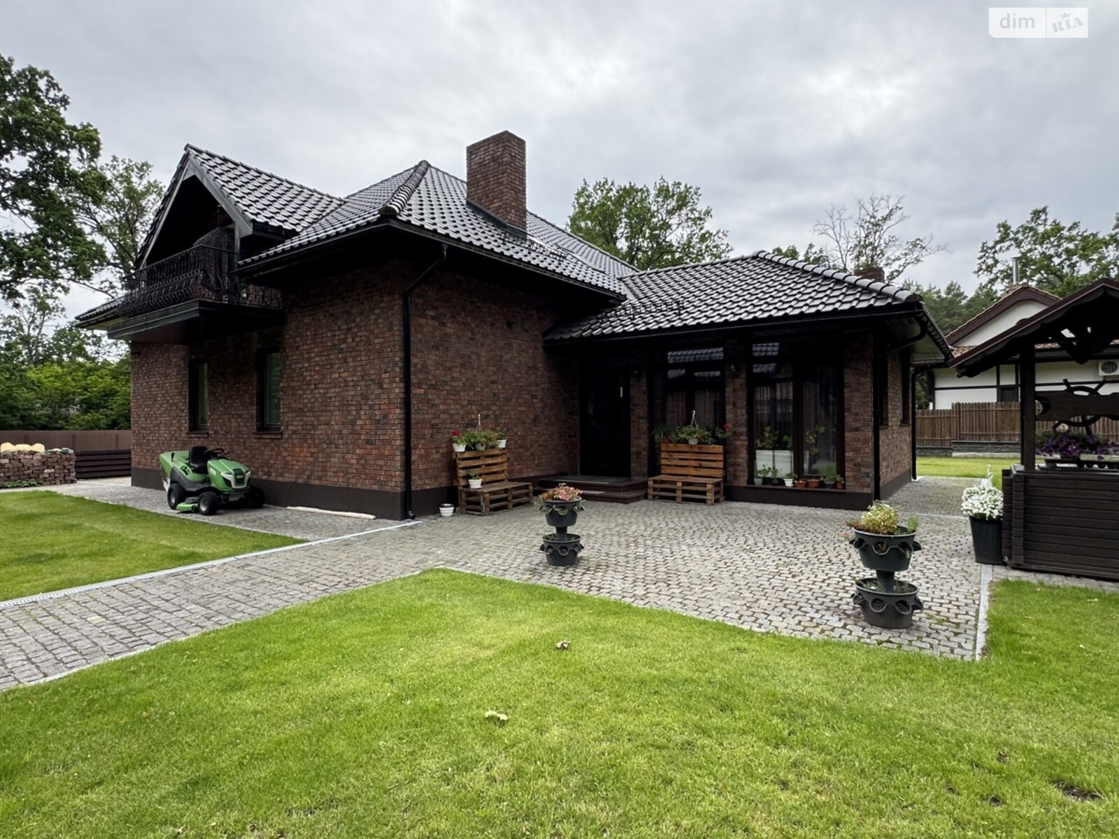 двухэтажный дом с верандой, 269 кв. м, кирпич. Продажа в Тетеревке фото 1 двухэтажный дом с верандой, 269 кв. м, кирпич. Продажа в Тетеревке фото 1