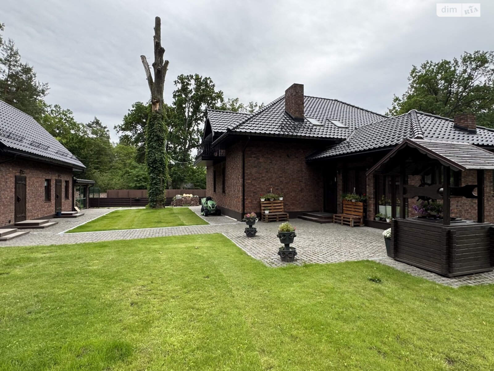 двухэтажный дом с верандой, 269 кв. м, кирпич. Продажа в Тетеревке фото 1 двухэтажный дом с верандой, 269 кв. м, кирпич. Продажа в Тетеревке фото 1