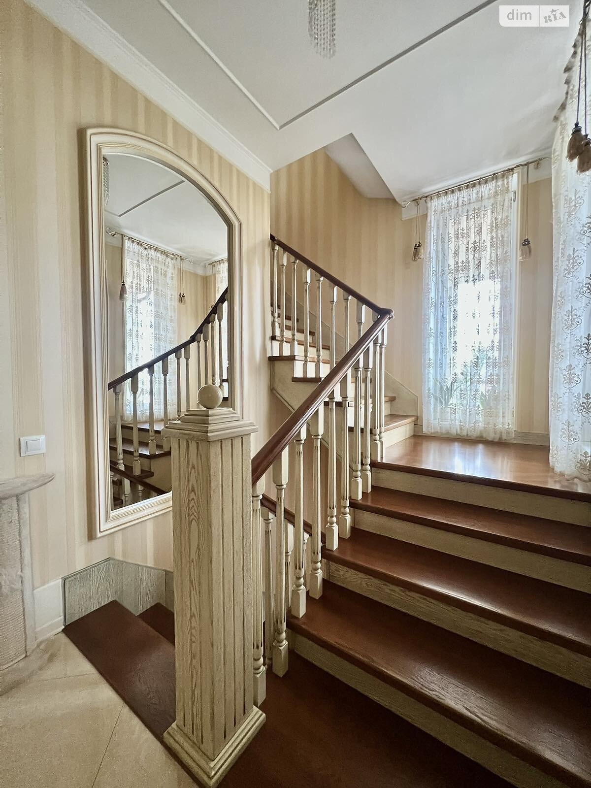 двухэтажный дом, 220 кв. м, кирпич. Продажа в Тинном фото 1 двухэтажный дом, 220 кв. м, кирпич. Продажа в Тинном фото 1