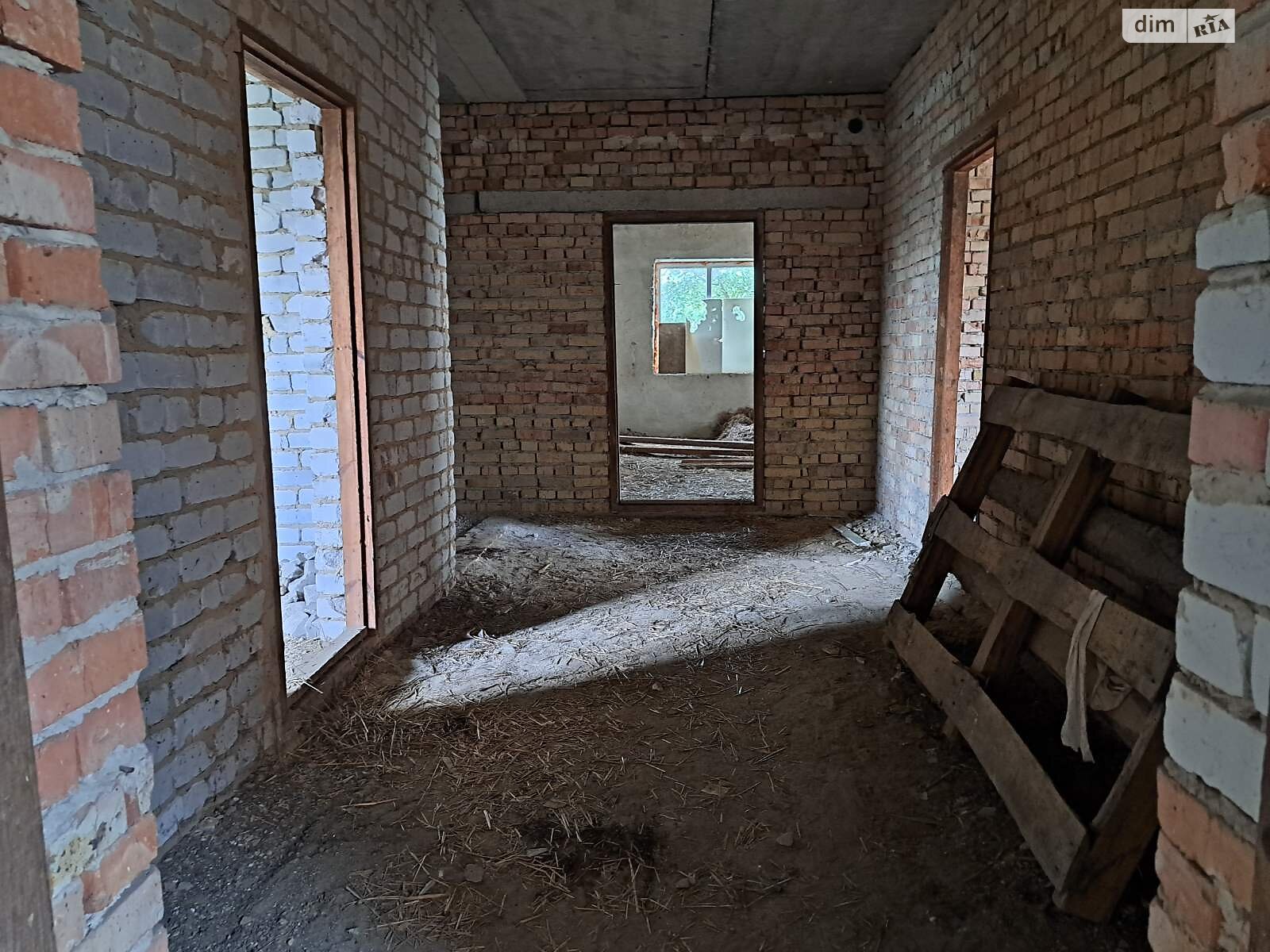 одноэтажный дом с гаражом, 200 кв. м, кирпич. Продажа в Томаковке район Томаковка фото 1 одноэтажный дом с гаражом, 200 кв. м, кирпич. Продажа в Томаковке район Томаковка фото 1