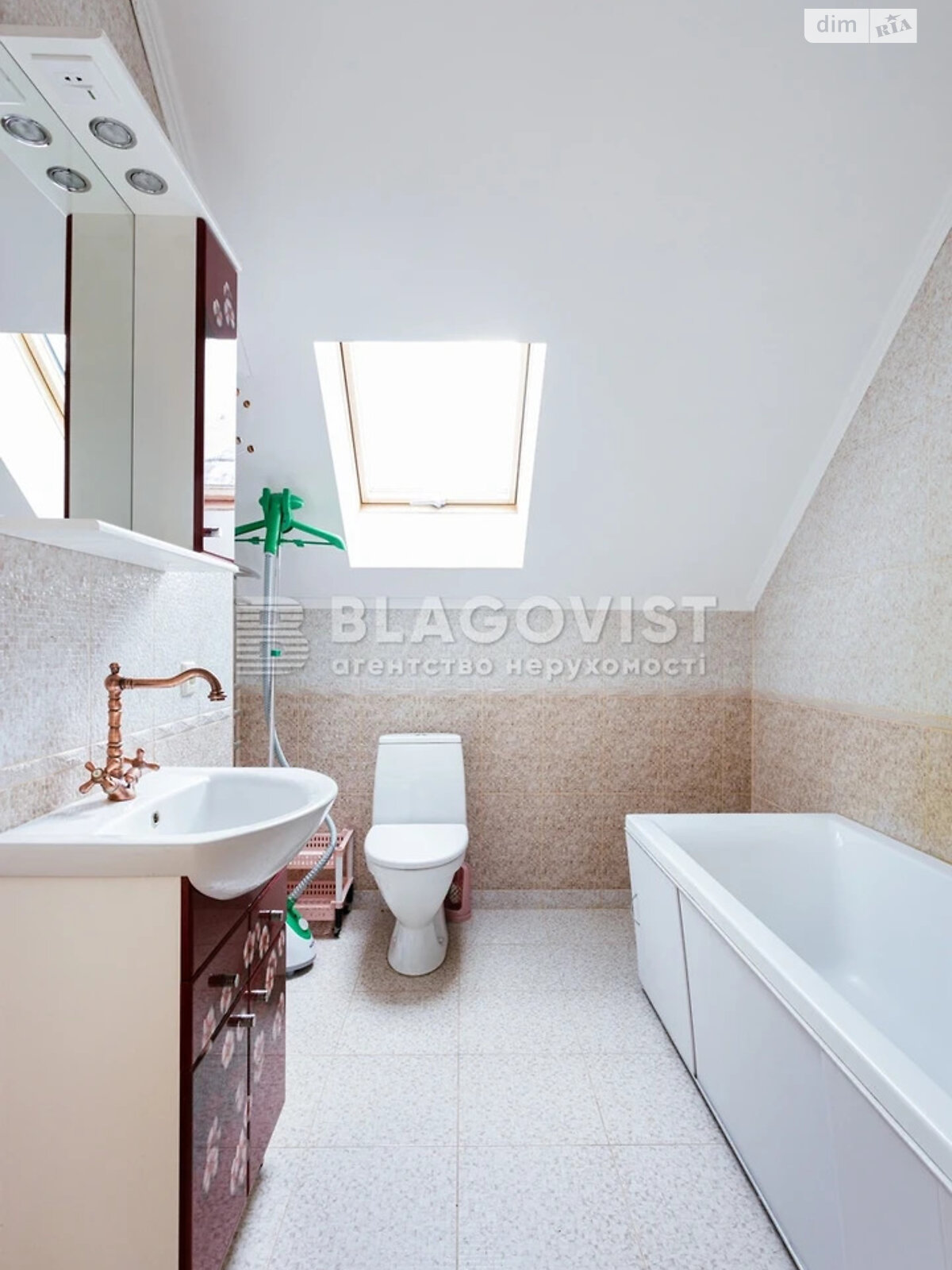 двухэтажный дом беседка, 95 кв. м, кирпич. Продажа в Требухове фото 1 двухэтажный дом беседка, 95 кв. м, кирпич. Продажа в Требухове фото 1