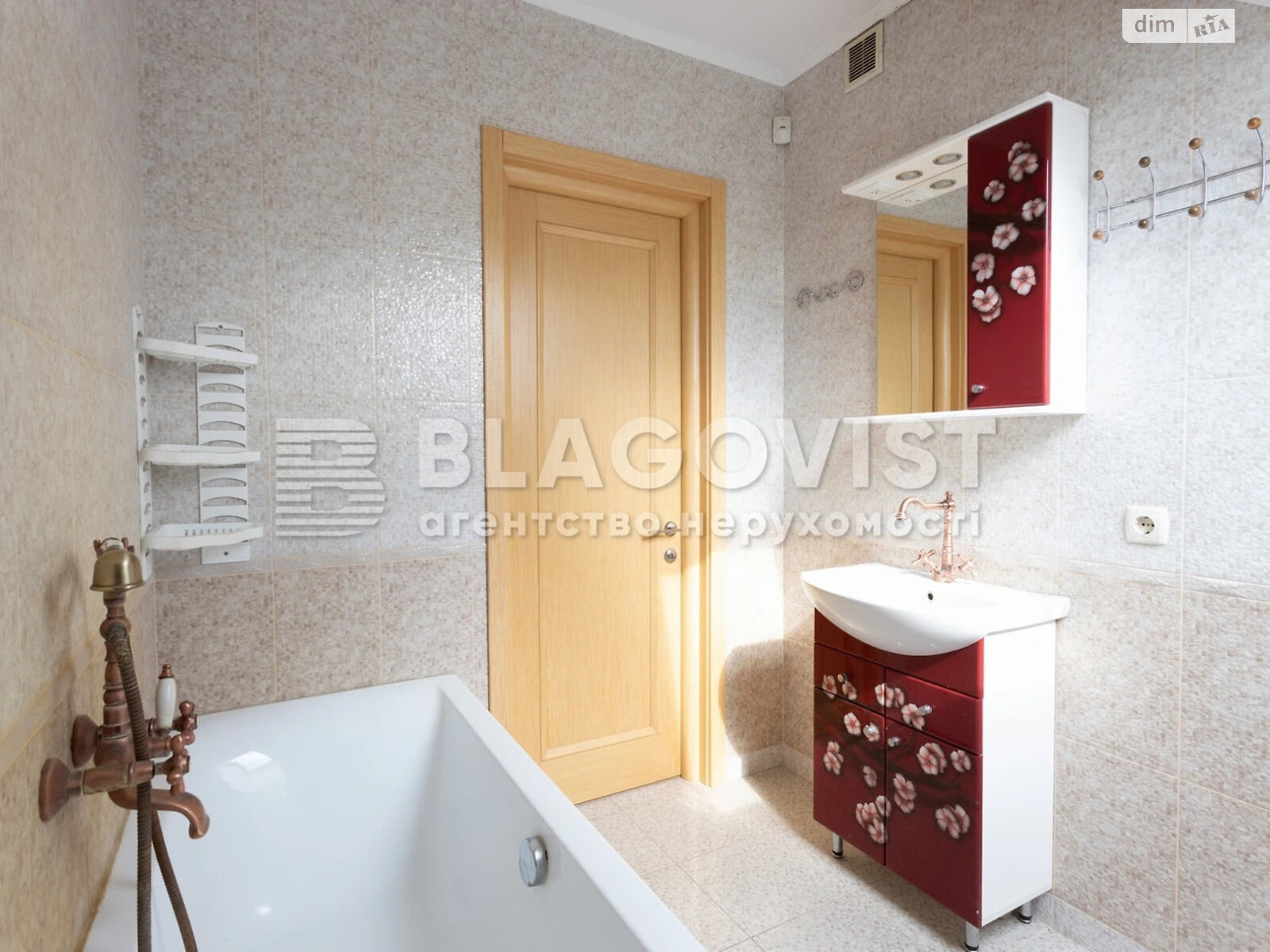 двухэтажный дом беседка, 95 кв. м, кирпич. Продажа в Требухове фото 1 двухэтажный дом беседка, 95 кв. м, кирпич. Продажа в Требухове фото 1