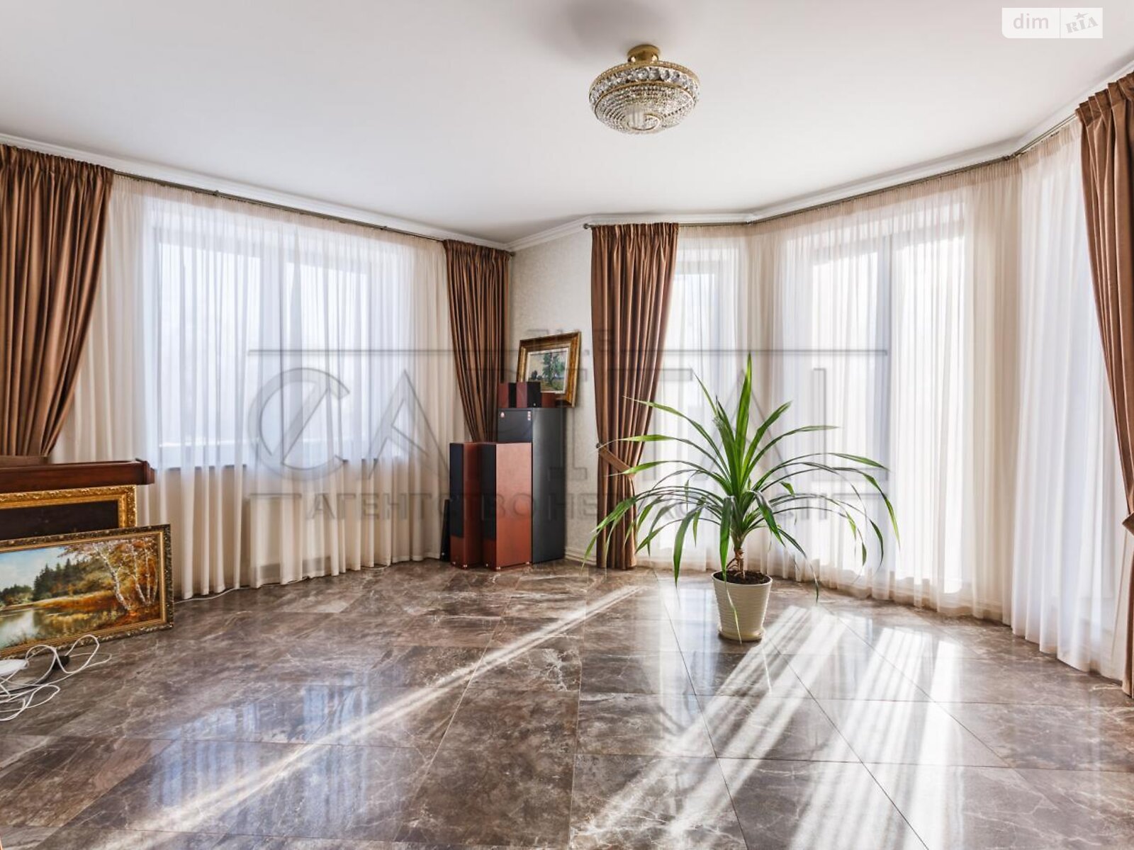 двухэтажный дом с гаражом, 369.6 кв. м, кирпич. Продажа в Требухове фото 1 двухэтажный дом с гаражом, 369.6 кв. м, кирпич. Продажа в Требухове фото 1