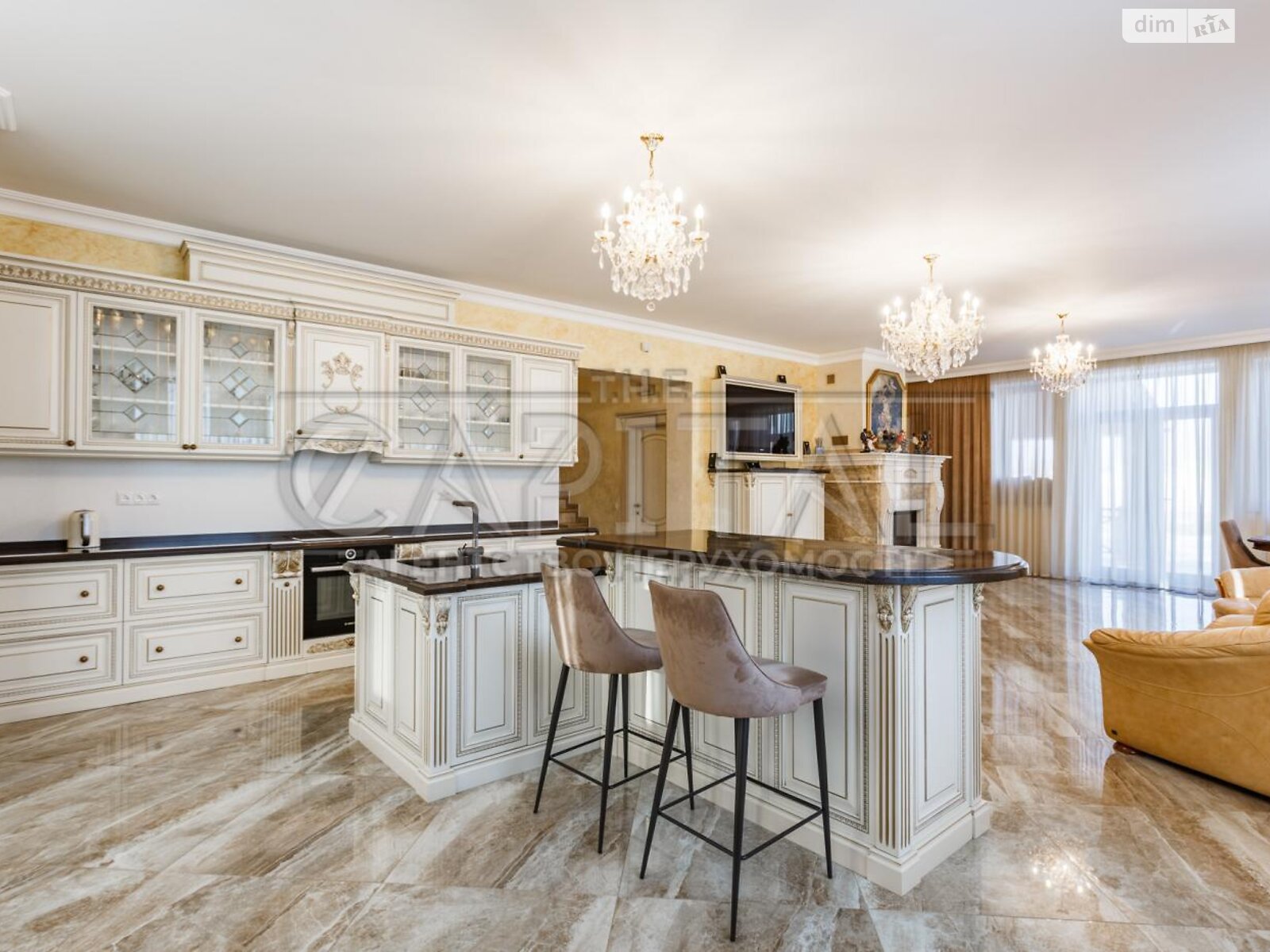 двоповерховий будинок з гаражем, 369.6 кв. м, цегла. Продаж у Требухові фото 1 двоповерховий будинок з гаражем, 369.6 кв. м, цегла. Продаж у Требухові фото 1
