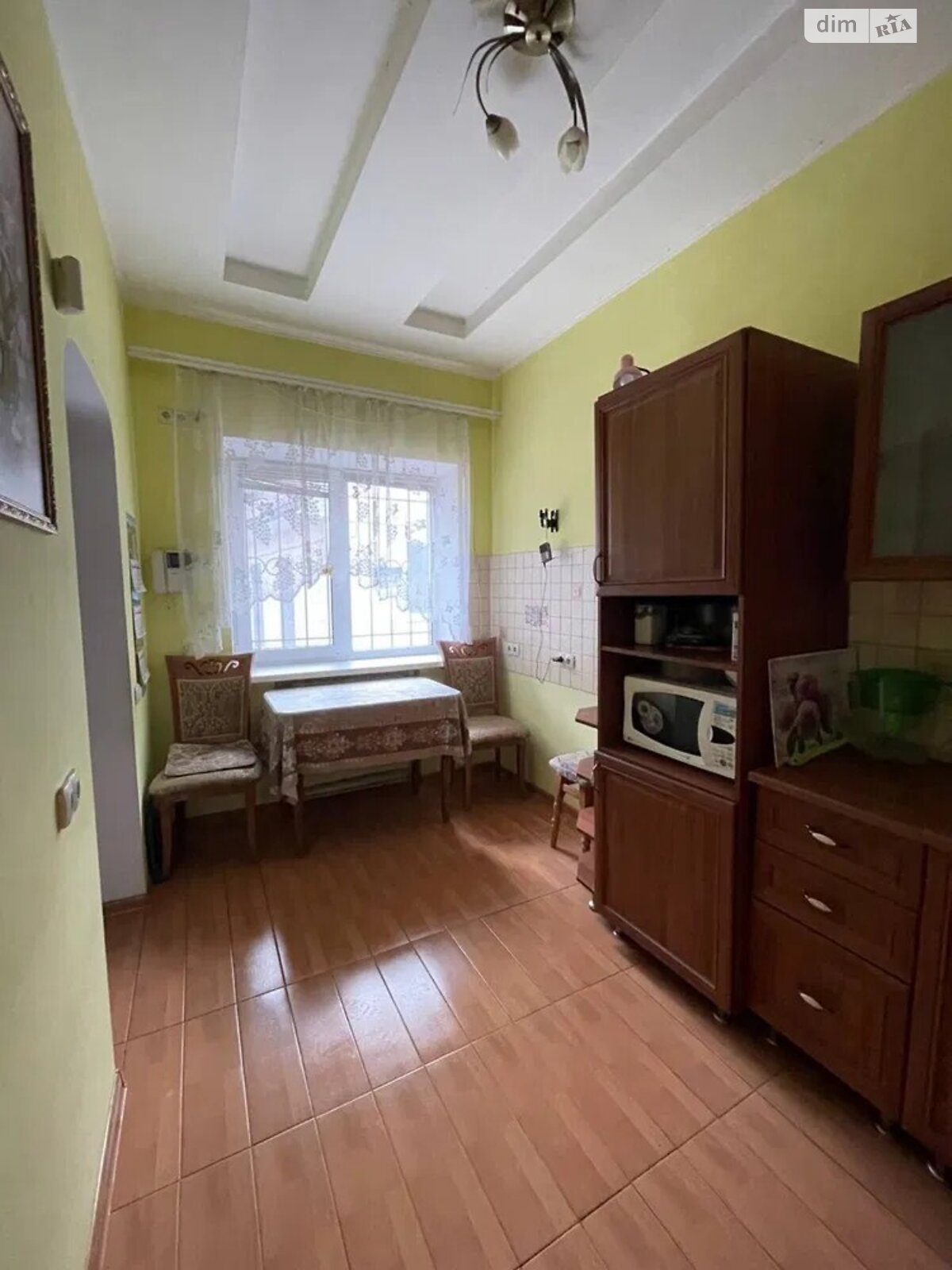 триповерховий будинок з балконом, 238.5 кв. м, цегла. Продаж у Требухові фото 1 триповерховий будинок з балконом, 238.5 кв. м, цегла. Продаж у Требухові фото 1