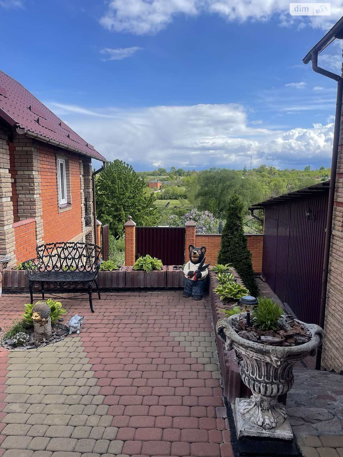 триповерховий будинок з гаражем, 94.2 кв. м, цегла. Продаж у Трилісах фото 1 триповерховий будинок з гаражем, 94.2 кв. м, цегла. Продаж у Трилісах фото 1