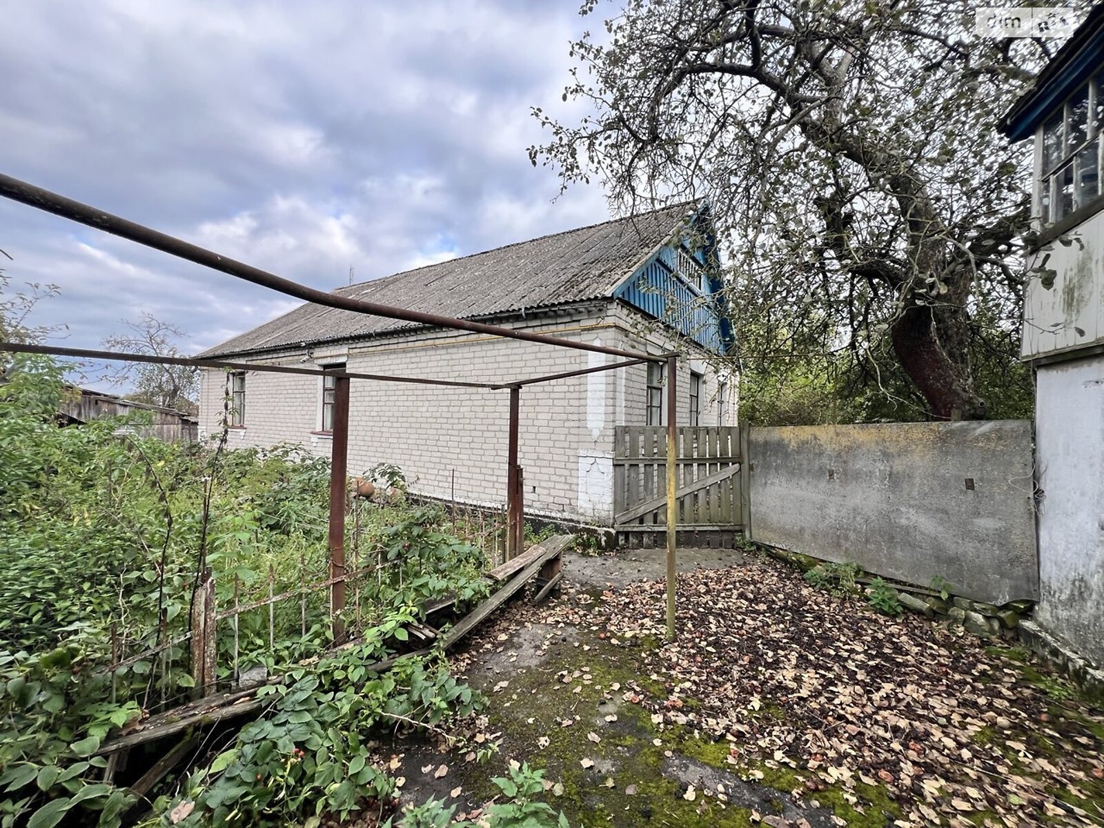 одноповерховий будинок з верандою, 129.5 кв. м, дерево та цегла. Продаж у Троянові фото 1