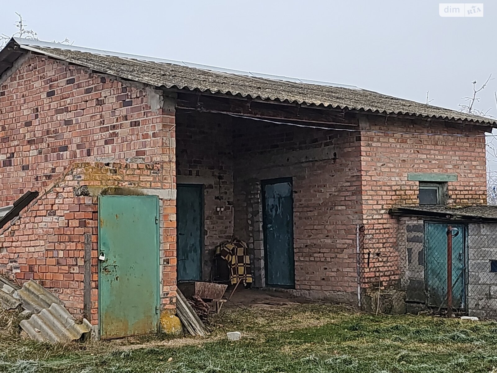 одноэтажный дом с гаражом, 93.9 кв. м, кирпич. Продажа в Трубивщине фото 1 одноэтажный дом с гаражом, 93.9 кв. м, кирпич. Продажа в Трубивщине фото 1