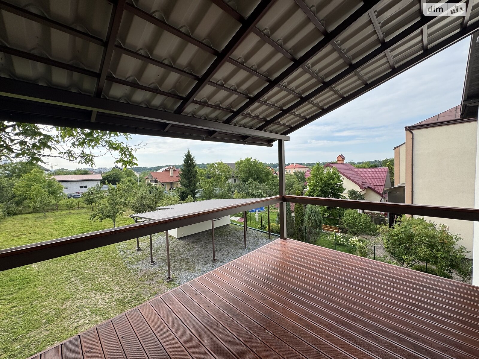 двухэтажный дом с верандой, 246 кв. м, кирпич. Продажа в Трускавце фото 1 двухэтажный дом с верандой, 246 кв. м, кирпич. Продажа в Трускавце фото 1