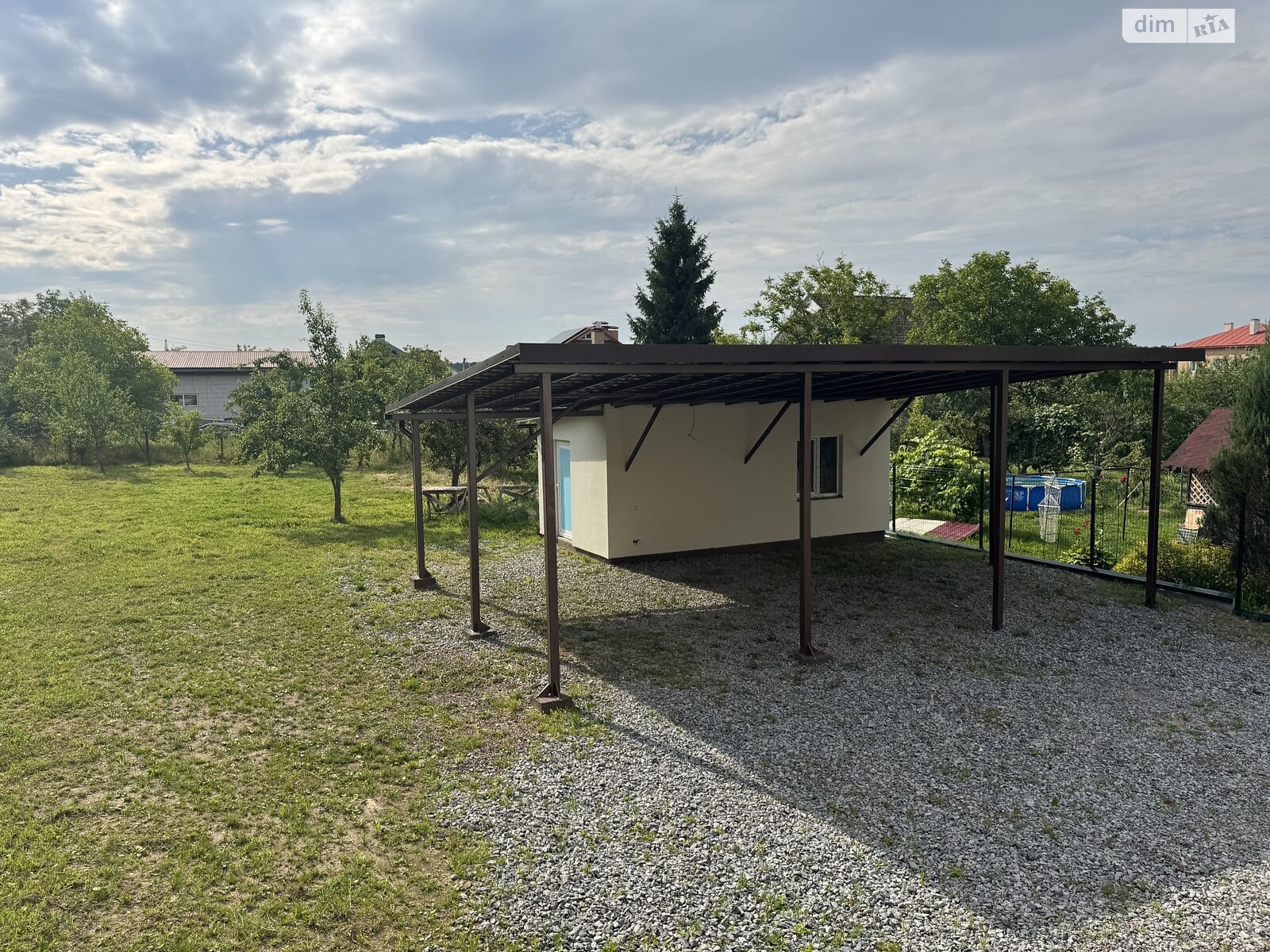 двухэтажный дом с верандой, 246 кв. м, кирпич. Продажа в Трускавце фото 1 двухэтажный дом с верандой, 246 кв. м, кирпич. Продажа в Трускавце фото 1