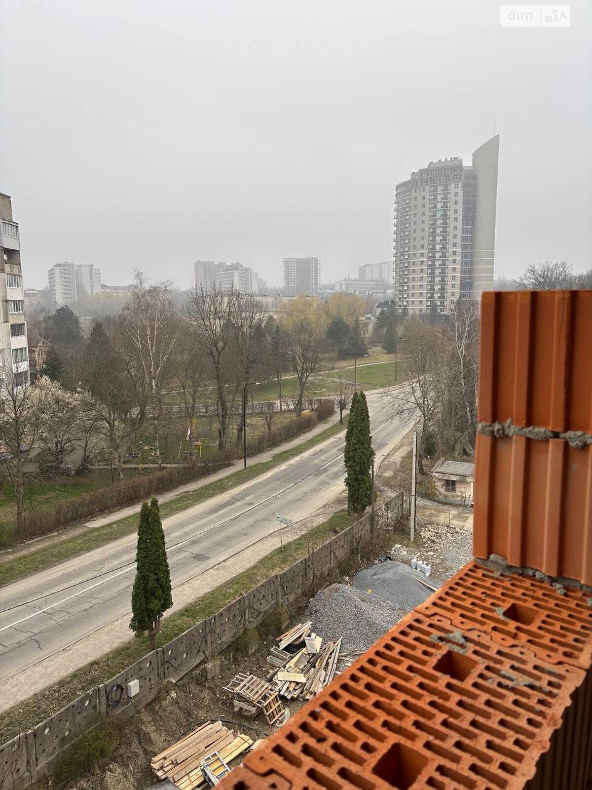 девятиэтажный дом, 36 кв. м, кирпич. Продажа в Трускавце район Трускавец фото 1