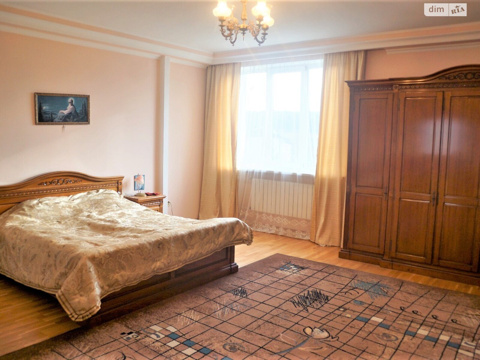 трехэтажный дом с гаражом, 348 кв. м, кирпич. Продажа в Трускавце фото 1