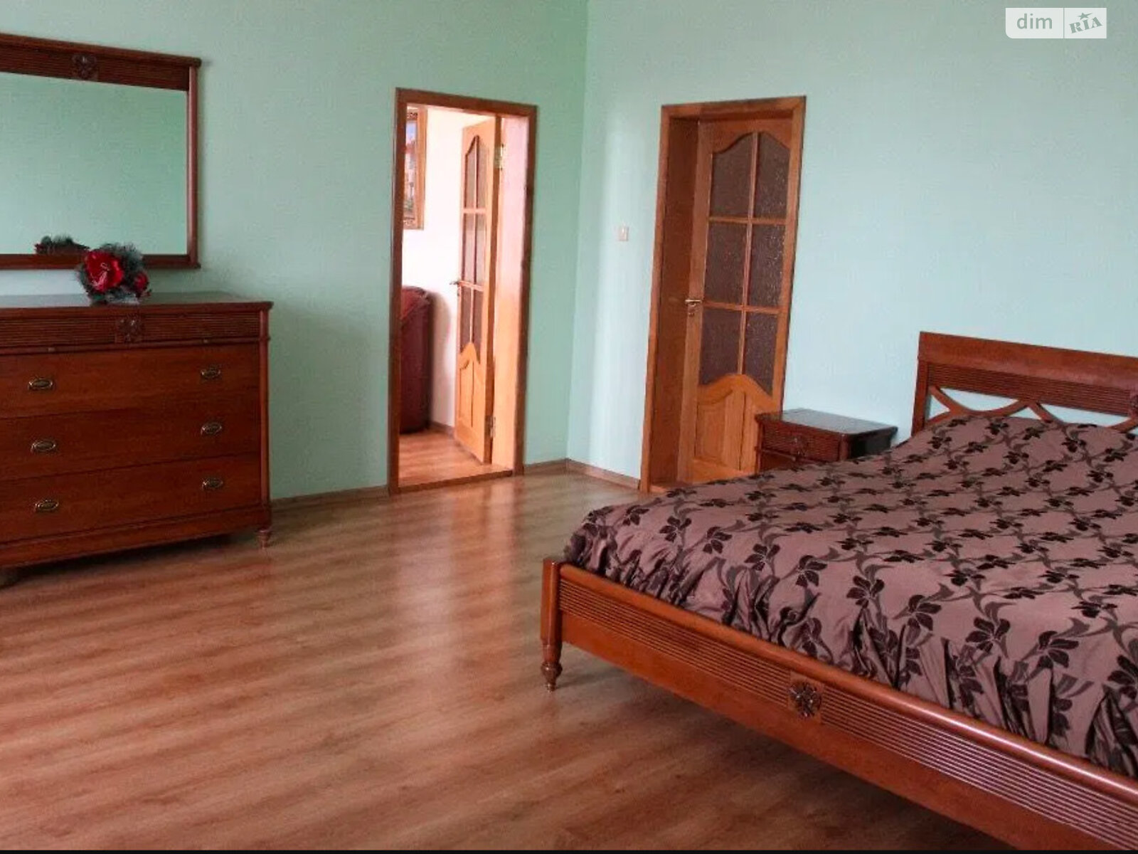 двухэтажный дом с гаражом, 312 кв. м, кирпич. Продажа в Киеве фото 1 двухэтажный дом с гаражом, 312 кв. м, кирпич. Продажа в Киеве фото 1